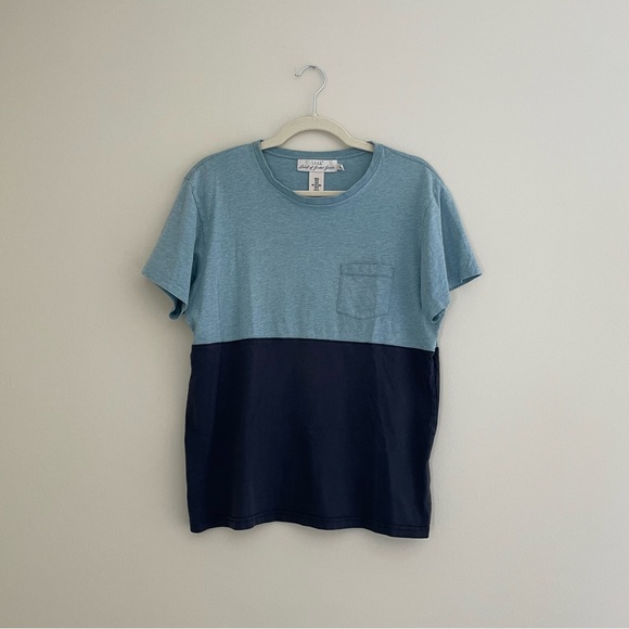 H&M Other - Blue Colorblock Short Sleeve Tee with Pocket
